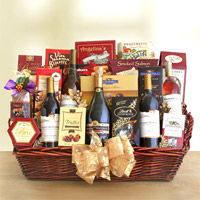  The Gourmet Deluxe Wine Gift Basket